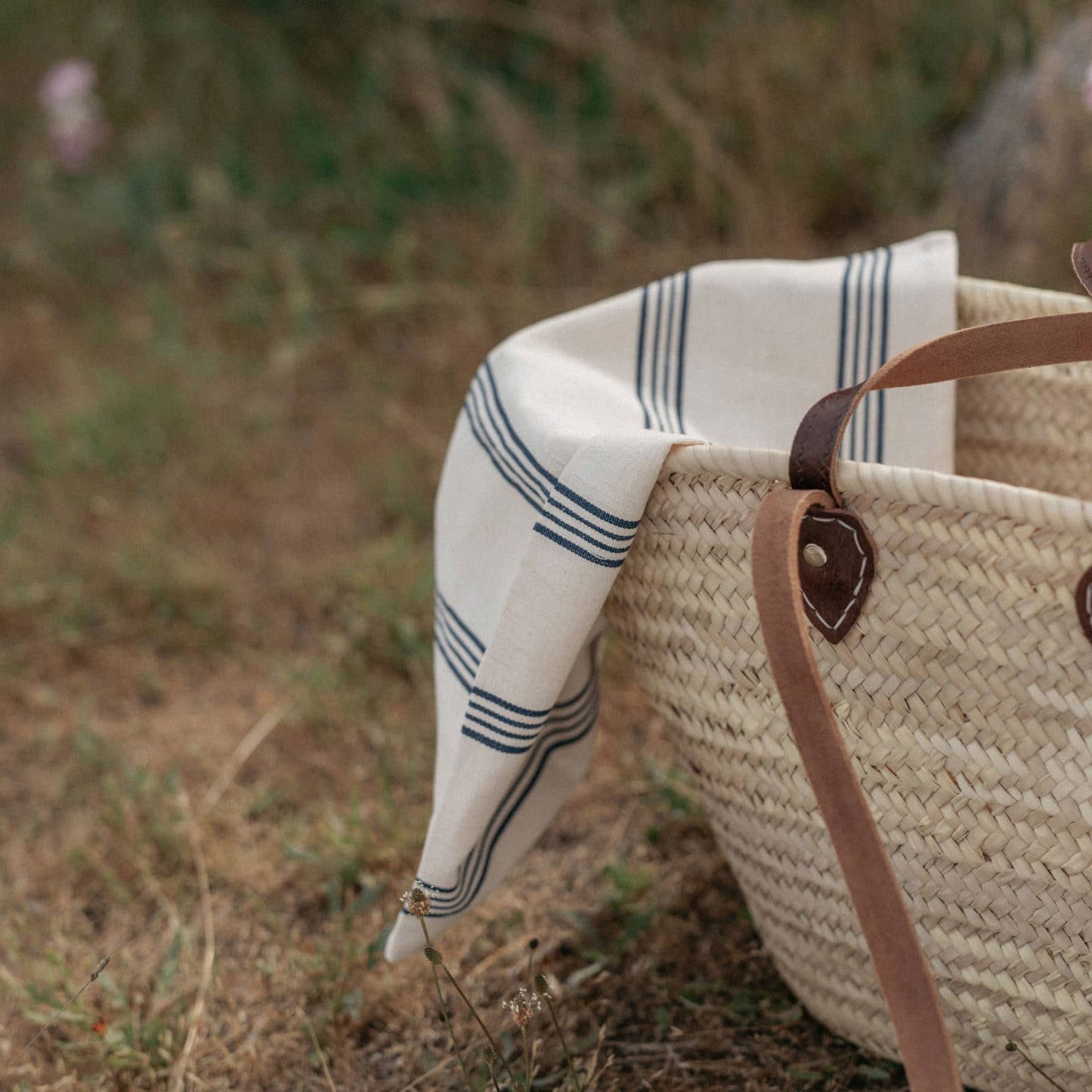 STRAW BAG Handmade with leather - French market bag